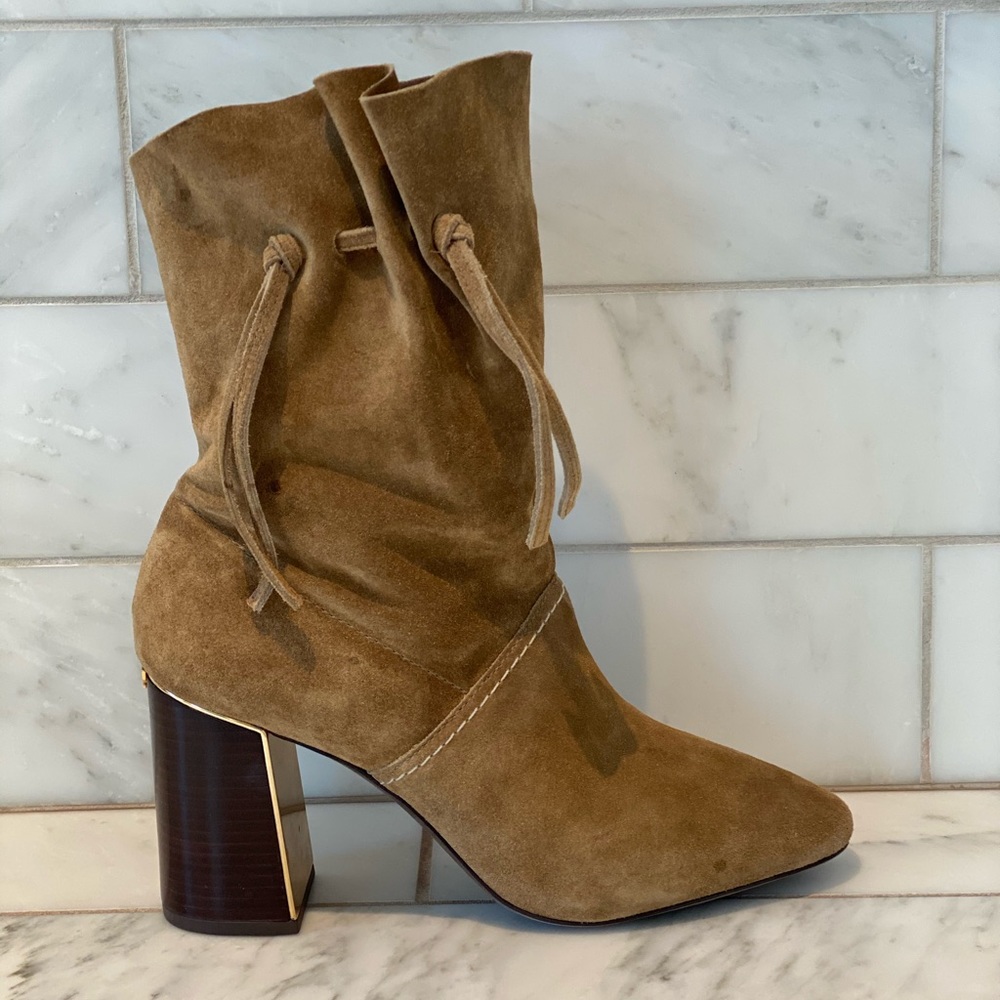 NIB Tory Burch Gigi 85 MM Bootie Natural Suede